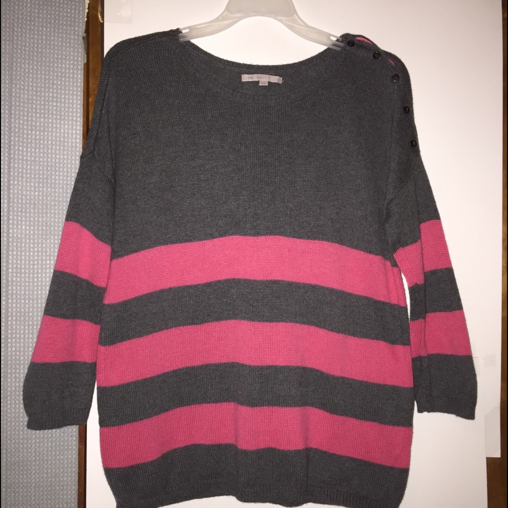 Gap Gray & Pink Sweater
